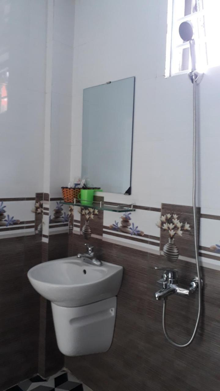 Nha Nghi Book Hotell Hoan Giap Eksteriør bilde